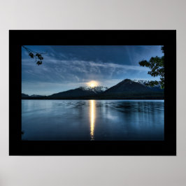 Lua brilhante sobre o lago Poster