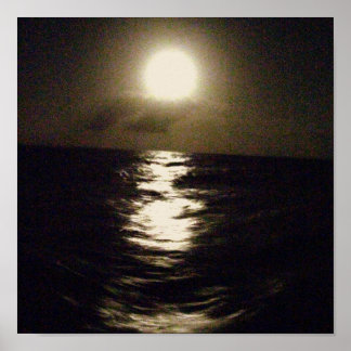 Lua na poster do mar