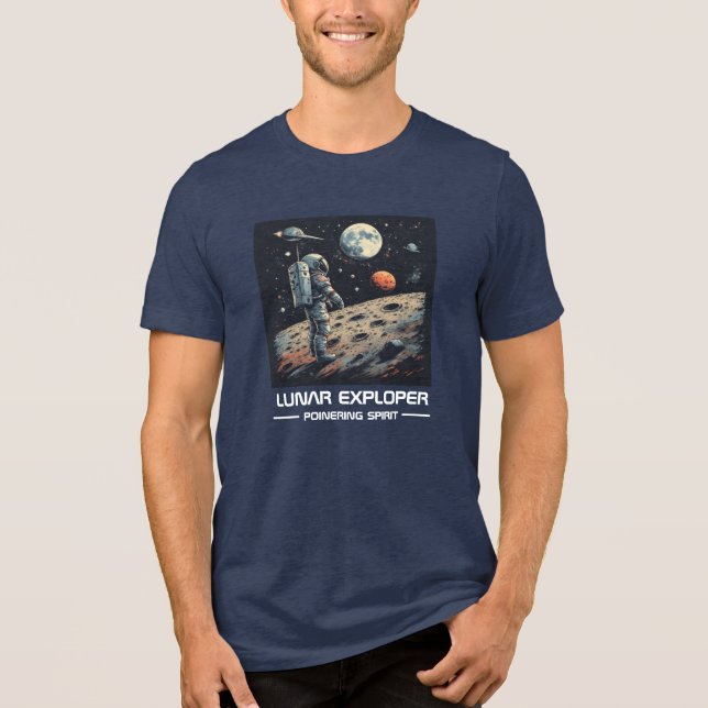Lunar Explorer Powering Spirit Astronaut T-Shirt (Frente)