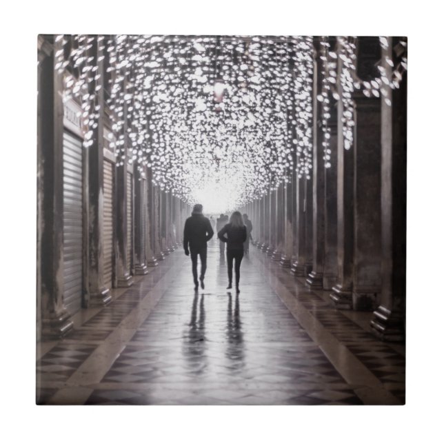 Luz, sombras e simetria - sepia (Frente)