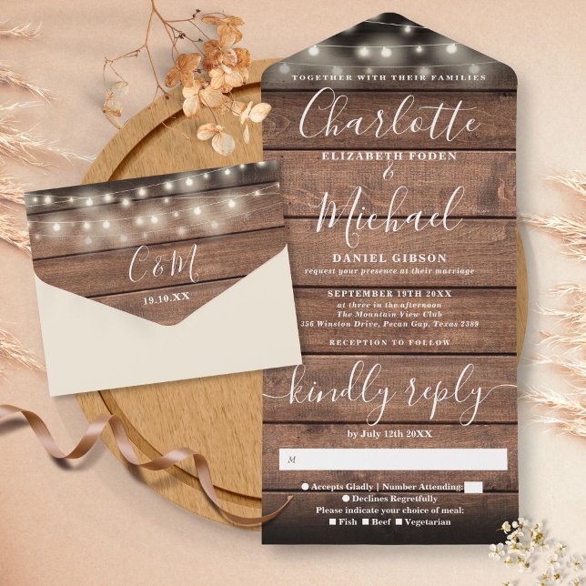 Luzes de Corda de Madeira de Celeiro Rústico Monog (Rustic Barn Wood String Lights Monogram Wedding All In One Invitation)