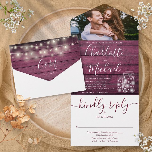 Luzes de Corda de Madeira Vermelha Jarras de Mason (Red Wood String Lights Mason Jars Photo Wedding All In One Invitation)
