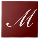 M Monograma Branco inicial em vermelho escuro,<br><div class="desc">Letra branca clássica Monograma em fundo de marrom, M.</div>