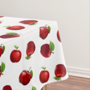 Maçãs Vermelhas em Toalha de Mesa Branca