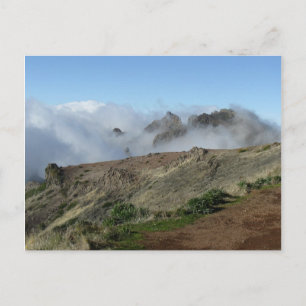 Madeira acima do cartão postal Nuvens, personaliz