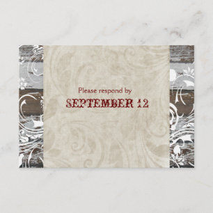 Madeira e pergaminho RSVP com envelopes