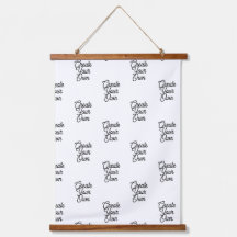 Madeira Tapeçada Por Muro