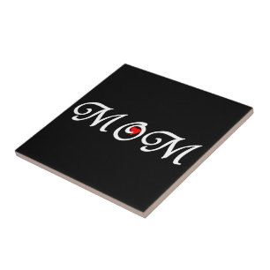 Mãe com coração vermelho