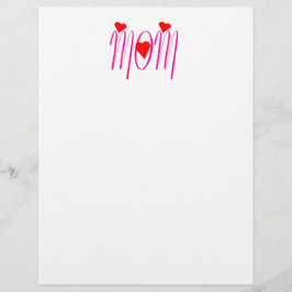 Mãe com papel de papelaria do Coração Vermelho