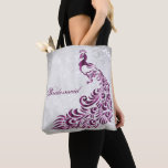 Magenta Peacock Vine Bridesmaid Bolsa<br><div class="desc">Personalize um saco de impressão para as suas damas de honra com um Saco de Tote de Folha de Folha de Pavão Magenta. Bolsa design apresenta um fundo de cinza claro, com um pavão magenta vibrante e um embelezamento de vinha de folha. Personalize com o nome da madrinha ou mantenha...</div>