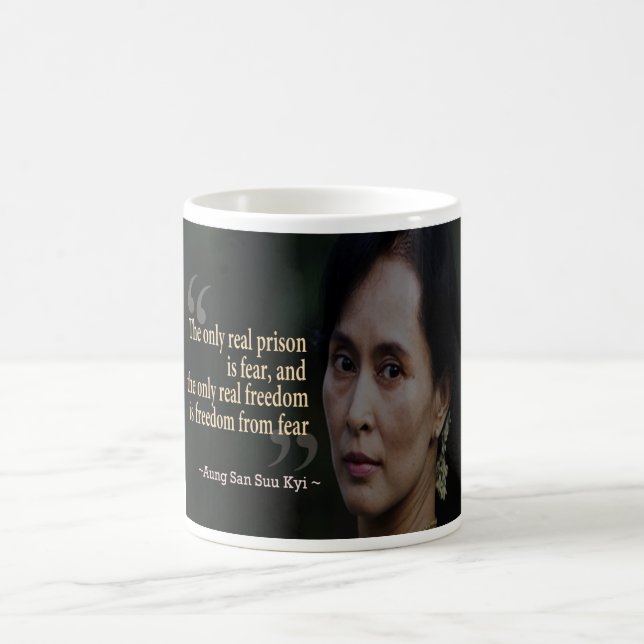 Mágica Caneca de Aung San Suu Kyi (Centro)