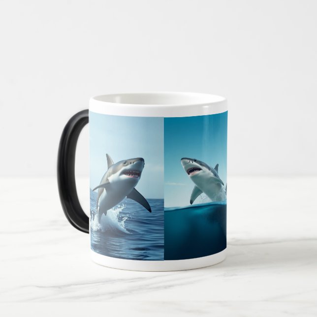 Mágica Caneca de tubarão (Frente Esquerda)
