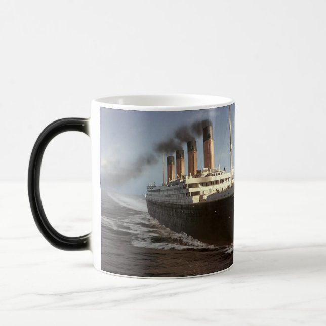 Mágica Caneca - Titanic rumo a Nova York (Esquerda)