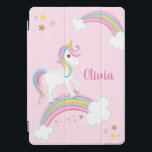 Mágico Rainbow Unicorn Pink Personalizado<br><div class="desc">Uma capa de ipad rosa de unicórnio com estrelas e um arco-íris. Personalize com seu nome para fazer um presente divertido para uma garota!</div>