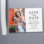 Magnética de Fotografias Moderna Minimalista Guard<br><div class="desc">Placa de Imã salve a data de lançamento do Noivado de fotografia simples e minimalista moderna</div>