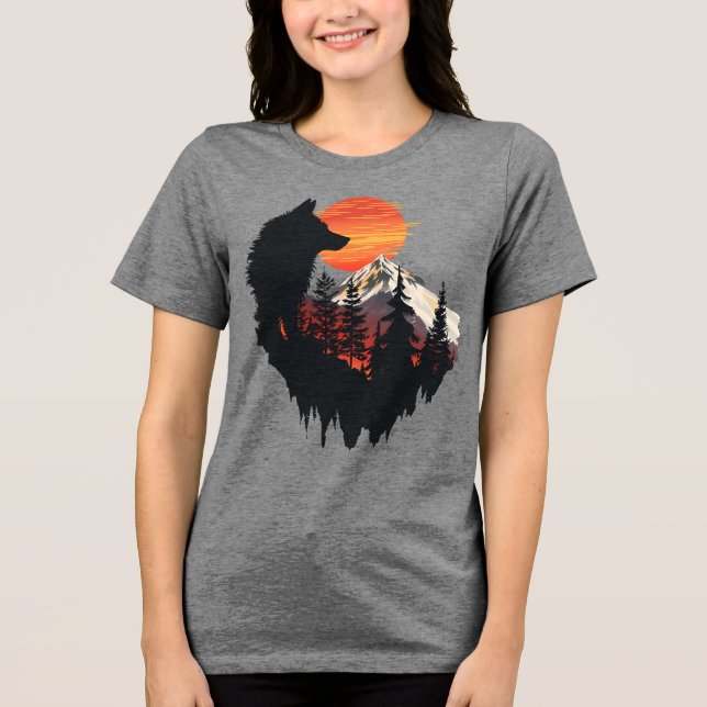 Majestic Wolf Mountain Sunset Graphic T-Shirt (Frente)
