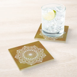 Mandala Branco em Fundo Dourado