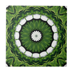 Mandala de Flora Verde e Branco Tropical