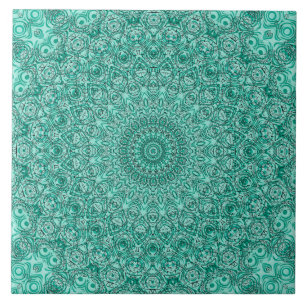 Mandala Turquesa com Simetria Intrincada