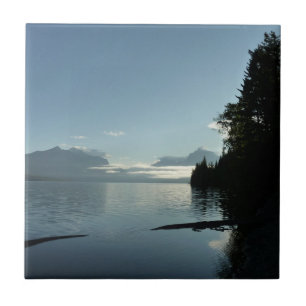 Manhã no Lago McDonald no Parque Nacional Glacier