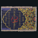 Manta Aniversário de casamento Dourado Jeweled luxo do<br><div class="desc">Indiano do Oriente Médio design inspirado. Personalize com nomes, data do aniversário e monograma ou números - estas coberturas do lance fazem a presentes destacados para muitos o evento-casamento especial, aniversário, noivado….Coberturas inteiramente customizáveis do lance da lembrança como presentes para o casal especial!</div>