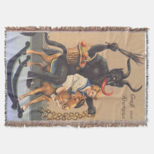 Manta Krampus montando um hobbyhorse com menino