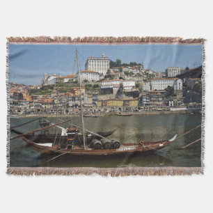 Manta Portugal, Porto, Barco Com Barris De Vinho