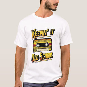 Mantendo-A Uma Velho Camiseta De Cassete De Escola