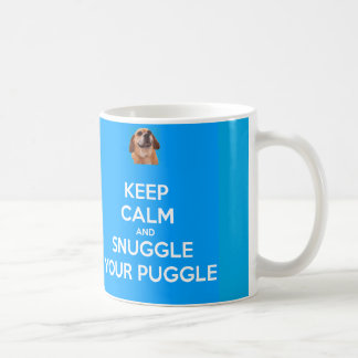 Mantenha a calma e Snuggle sua CANECA de Puggle -