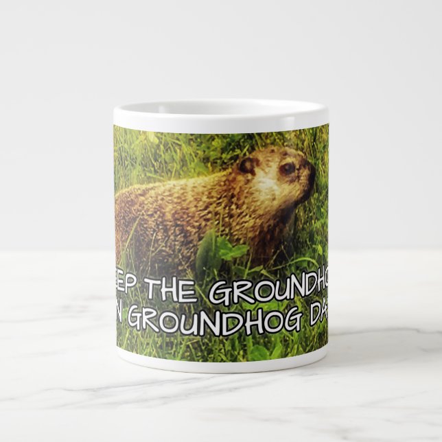 Mantenha o Groundhog na caneca Groundhog Day (Frente)