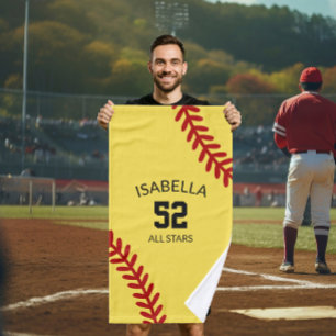Mão o softball ostenta a toalha, toalha de banho do