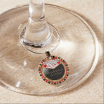 Marcador Para Taças De Vinho Casamento do estilo de Las Vegas<br><div class="desc">Encantos do vinho. Faz acima do estilo de Las Vegas! Caracterizando microplaquetas de póquer coloridas com nome e data de DIY. Mais cores estão disponíveis. o ⭐ este produto é 100% customizável. Os gráficos e/ou o texto podem ser adicionados, suprimido, movido, resized, mudado ao redor, girado, etc… 99% de meu...</div>