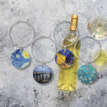 Marcador Para Taças De Vinho Pinturas da Masterícula Vincent van Gogh<br><div class="desc">Um conjunto de vinhos com paisagens de Vincent van Gogh (1853-1890),  artista neerlandês,  incluindo Starry Night (1889),  Starry Night over the Rhone (1888),  Cafe Terrace (1888) e Blossoming Almond Tree (1890) algumas de suas pinturas mais conhecidas.</div>