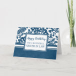 Marinho Blue Floral Sister no Cartão de Aniversári<br><div class="desc">Cartão de saudação bonito e atencioso para o aniversário da irmã no paraíso com design floral azul e branco e texto com letra de mão.</div>