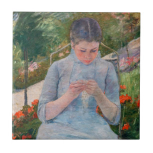 Mary Cassatt - Menina costurando em um Jardim