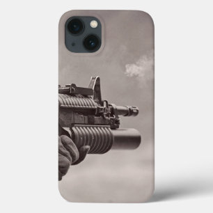 Masculina de Arma com Soldado Negro e Branco
