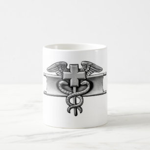 Médico EFMB do exército da caneca de café
