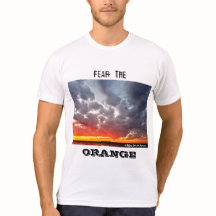 Medo da camiseta laranja