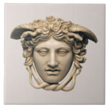 Medusa de Pedra Bege