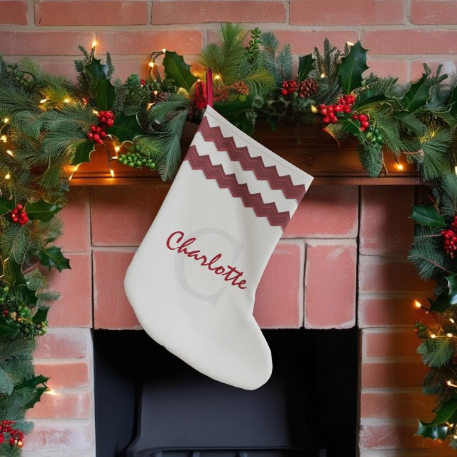 Meia De Natal Grande Bolsa de Natal Monograma (A winter white Christmas stocking with chevron detailing at the top. Just add your name/initial)
