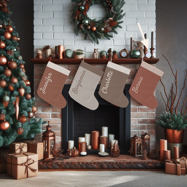 Meia De Natal Grande Costume de Terracotta de Natal Castanho (brown christmas stocking personalized terracotta name calligraphy)