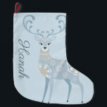 Meia De Natal Grande Folk Art Winter Deer Personalizado<br><div class="desc">Veado com designs de arte folclórica sobre fundo azul claro. Personalizado com nome ou título</div>