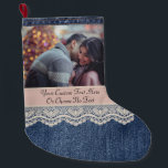 Meia De Natal Grande Jeans Azul Pic/Texto Personalizados Lace Chic<br><div class="desc">Elegante, encantador com um toque de romance caprichoso. Simples e esbanjado, esta design vai adicionar um belo olhar quente à sua casa. Por favor, note, NÃO há lugar real e NÃO há jeans azuis de denim reais. Todos os jeans azuis de lace e denim estão dentro do design de trabalho...</div>