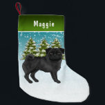 Meia De Natal Pequena Black Pug Cute Cartoon Dog Snowy Winter Forest<br><div class="desc">A ilustração original do desenho de Destei de um cão da raça Pug, casaco preto, bonitinho. O cão é colocado numa cena de inverno com três árvores de abeto verde e neve caindo. O fundo é um gradiente azul a branco que dá à design aquele olhar frio do dia de...</div>
