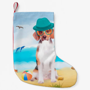 Meia De Natal Pequena Cachorro De Beagle Na Praia