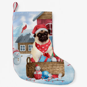 Meia De Natal Pequena Cachorro Pug na casa de Natal na neve