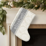 Meia De Natal Pequena Cinza e Cor damasco Linen Vintage com Nome<br><div class="desc">Um padrão elegante com uma fonte elegante projetada para uma mulher feminina. Adicione seu nome ou monograma. Se precisar fazer ajustes no trabalho de arte,  clique no botão personalizar para fazer alterações.</div>