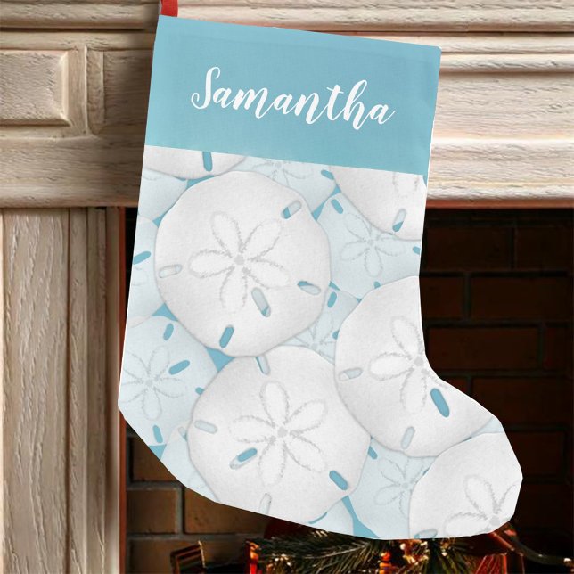 Meia De Natal Pequena Dólar Tropical de Praia Simples de Férias (Sand dollars whimsical Christmas Stocking. )