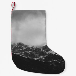 MEIA DE NATAL PEQUENA FOTO GRAYSCALE DA MONTANHA COBERTA POR NEVE