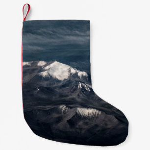 MEIA DE NATAL PEQUENA MONTANHAS DE GLACIER DURANTE O DIA